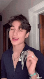 1791629094624.gif